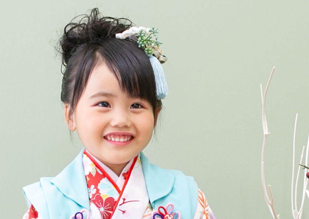 7歳おススメヘアスタイル_ゆるふわひとつお団子ヘア2