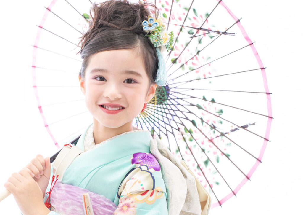 7歳のヘアスタイル_高めシニヨン