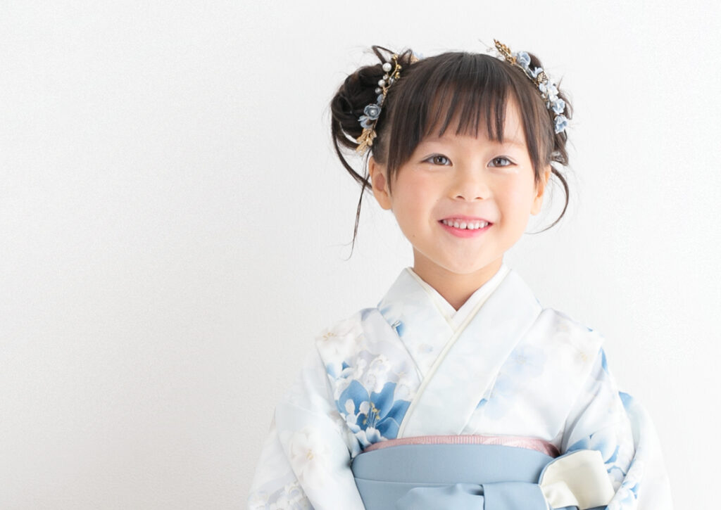 7歳のヘアスタイル_高めツイン